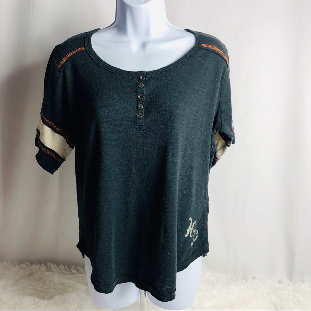 Harley Davidson motorcycle crewneck T-shirt large.